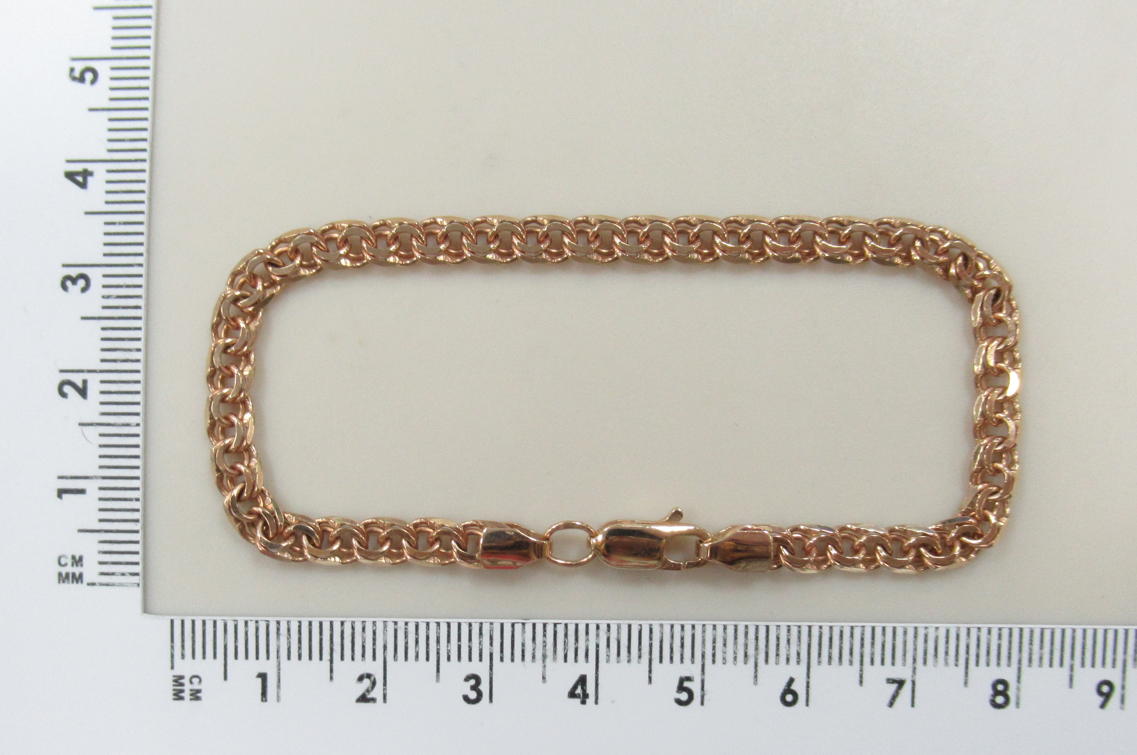 Золотой браслет 585 пробы; плетение Бисмарк;